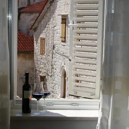 아파트 Old Town *